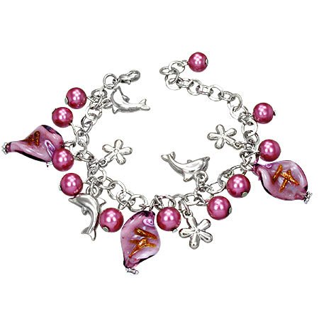 Bransoletka ze szklanymi koralikami, perełkami , delfinami i kwiatkami  fioletowa  c 35 -3